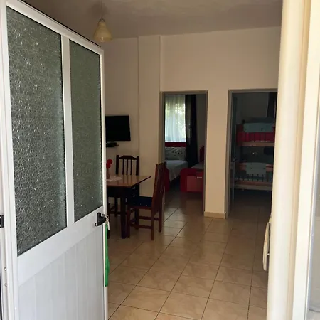 Beachside Smajlaj Apartament