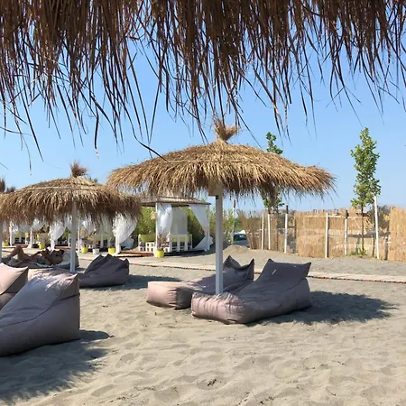 Beachside Smajlaj Apartment