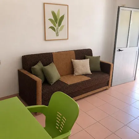 Beachside Smajlaj Apartament *