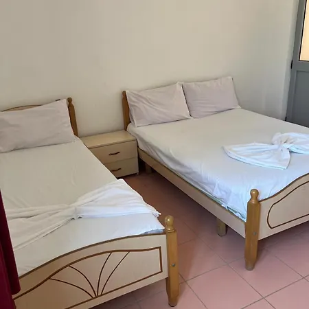 Beachside Smajlaj Apartament Velipojë