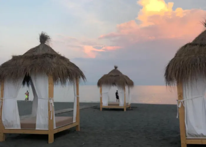 公寓 Beachside Smajlaj Velipojë