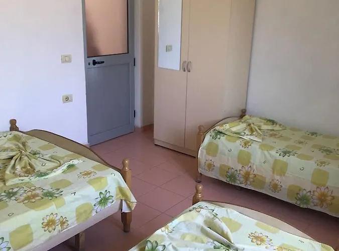 Beachside Smajlaj * Velipojë